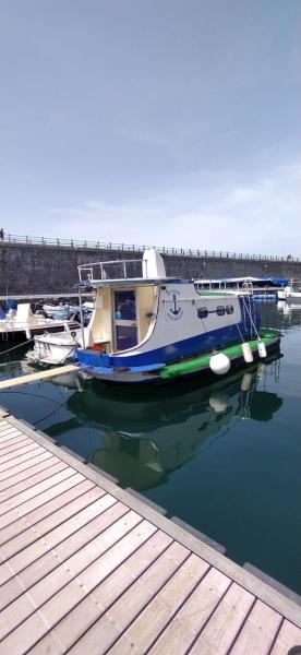 House boat, Torre Del Greco